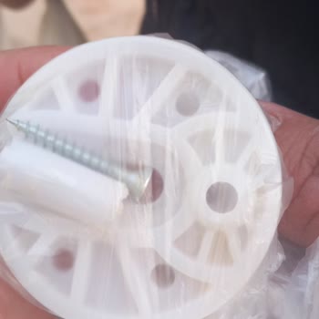 Bien Seramik Klozet Kapağı Menteşesi Kısa Sürede Kırıldı, Mağduriyet Yaşadım