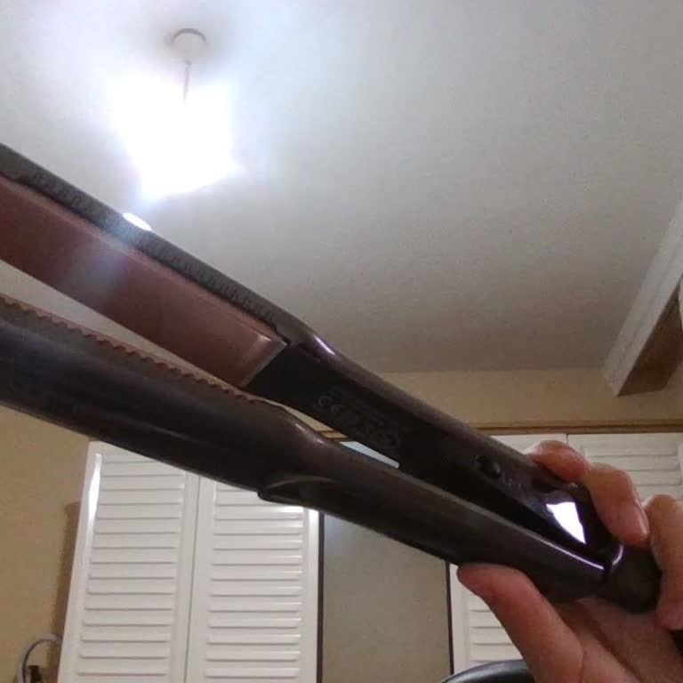 Yanık Ve Plastik Koku Nedeniyle Kullanılamayan Saç Tost Makinesi İçin İade Talebi