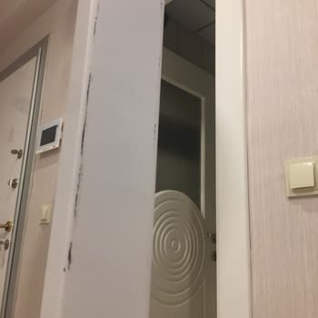 Aldığım Oyuncu Masasında Boya Deformasyonu Ve Montaj Sorunları