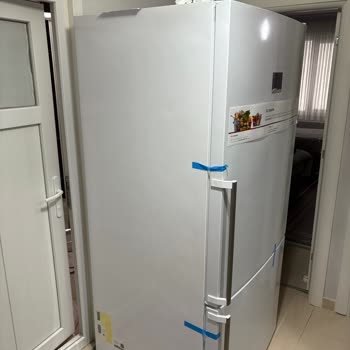 Bosch Buzdolabı Teslimatında Arızalı Ve Göçük Ürün Mağduriyeti