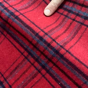 İndirimli Battaniyelerin Defolu Ve Lekeli Gelmesi Güvenimi Sarstı