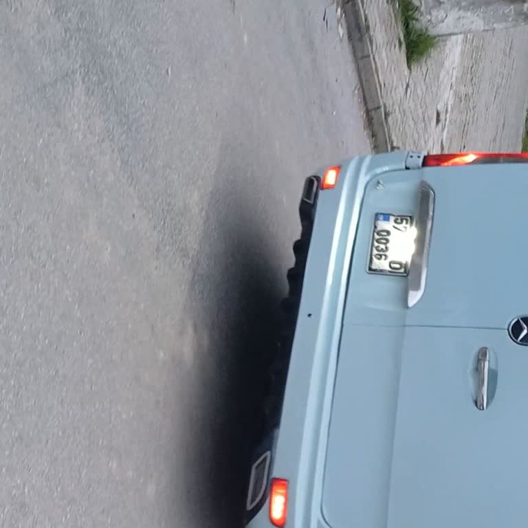 Belediye Otobüs Şoförünün Yolcu Güvenliğini Ve Saygısını İhmal Etmesi