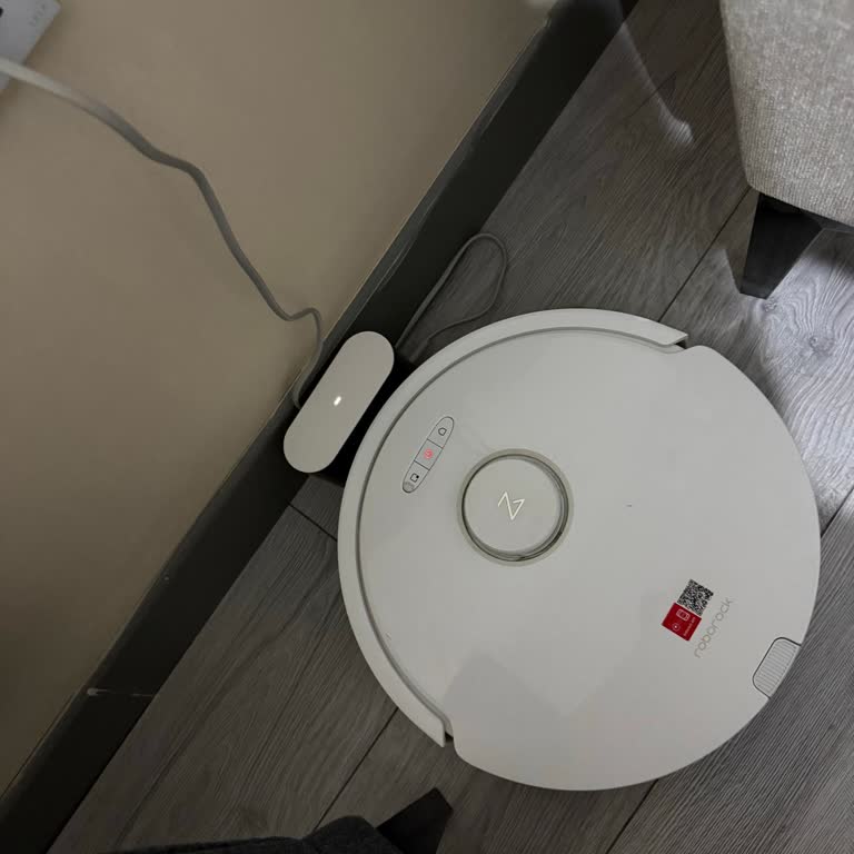 Defalarca Servise Gönderilen Robot Süpürge Hâlâ Şarj Olmuyor, Çözüm Sunulmuyor