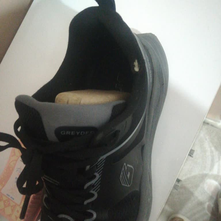 Greyder Ayakkabıda Erken Yırtılma Ve Yetersiz İnceleme Sonucu