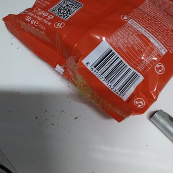 Açılmış Ve Bantlanmış Kraker Satışı İle İlgisiz Çalışan Tavrı Mağdur Etti