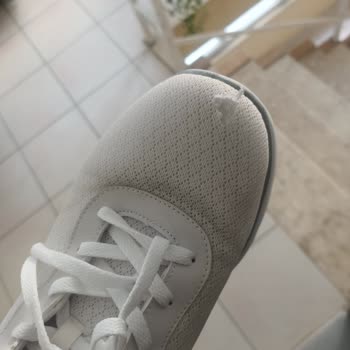 Kısa Sürede Deforme Olan Skechers Ayakkabı İçin İade Veya Değişim Talebi