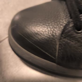 Kim Market Çıkışındaki Sivri Profil Hem Güvenlik Hem Maddi Zarar Riski Oluşturuyor