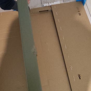 Hasarlı Gardırop Teslimatı Ve İletişimsizlik Nedeniyle Mağduriyet