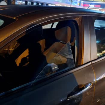 Avis Kiraladığım Aracın Camı Yolda Bozuldu, Mağduriyetim Giderilmedi