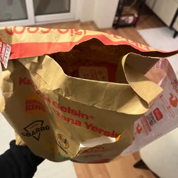 Paket Açık Ve Dökülmüş Geldi, Ücret İadesi Talep Ediyorum