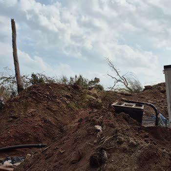 Kızılbük Thermal Resort'ta Güvenlik Zafiyeti Nedeniyle Araçta Büyük Hasar