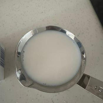 Son Kullanma Tarihi Geçmemiş Süt Bozuk Çıktı Markaya Güvenim Sarsıldı