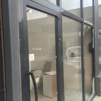 Kullanılmamış Dükkanımda Büyük Hasar: Yönetimden Acil Onarım Ve Zarar Karşılanması Talebi