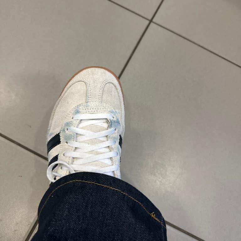 Mavi Pantolon Boyası Ayakkabımı Kullanılamaz Hale Getirdi!