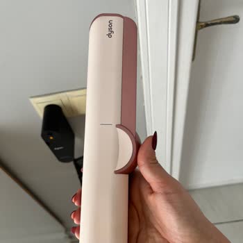 Orijinal Dyson Çantası Cihazıma Kalıcı Leke Yaptı, Çözüm Sunulmadı