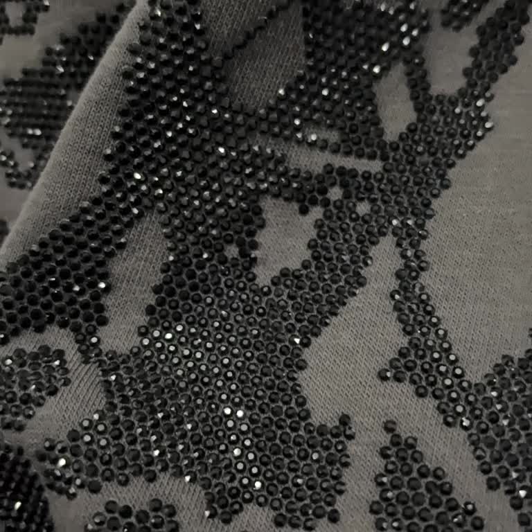 Kısa Sürede Taşları Dökülen Sweatshirt İçin İade Talebim Var