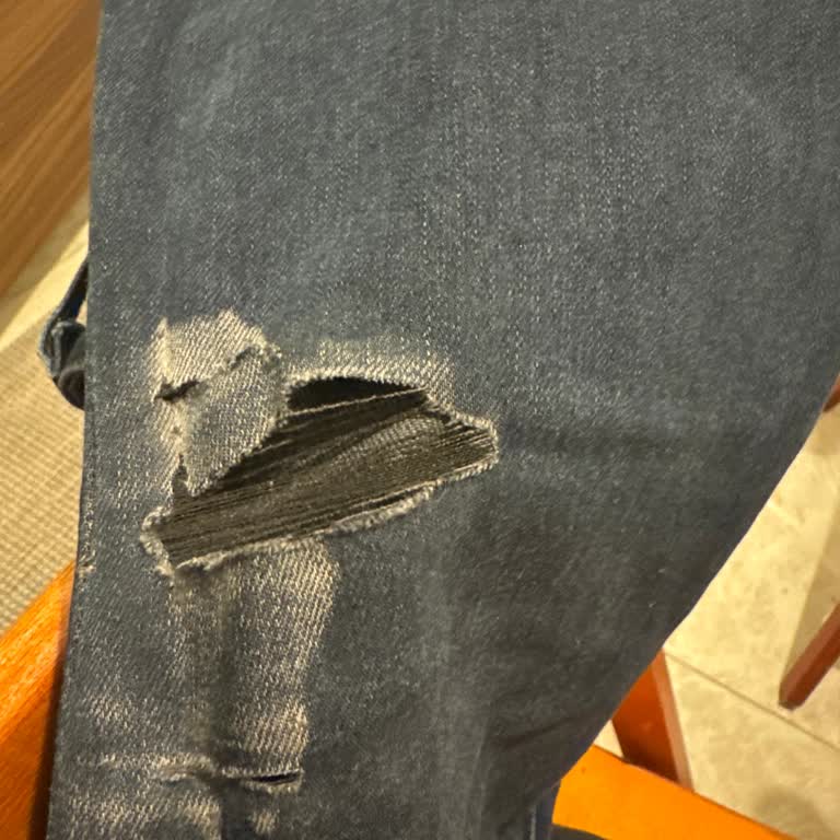 Aqua Park Ziyaretinde Pantolonumun Kimyasal Maddeyle Zarar Görmesi Ve Güvenlik Endişesi