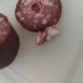 Sucuk İçinde Yabancı Madde Bulmam Güvenimi Sarstı