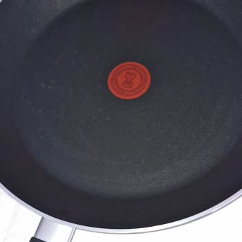 İlk Kullanımda Çizilen Tefal Tava Hayal Kırıklığı Yarattı