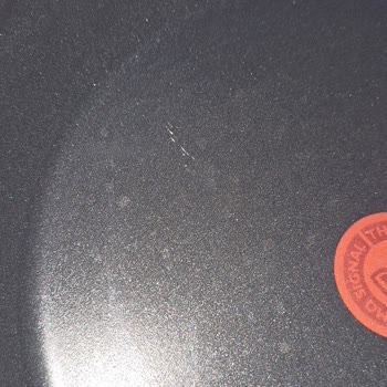 İlk Kullanımda Çizilen Tefal Tava Hayal Kırıklığı Yarattı