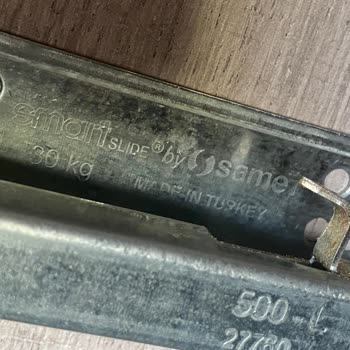 Kırılan Plastik Parça Nedeniyle Çekmece Mekanizması Kullanılamaz Durumda