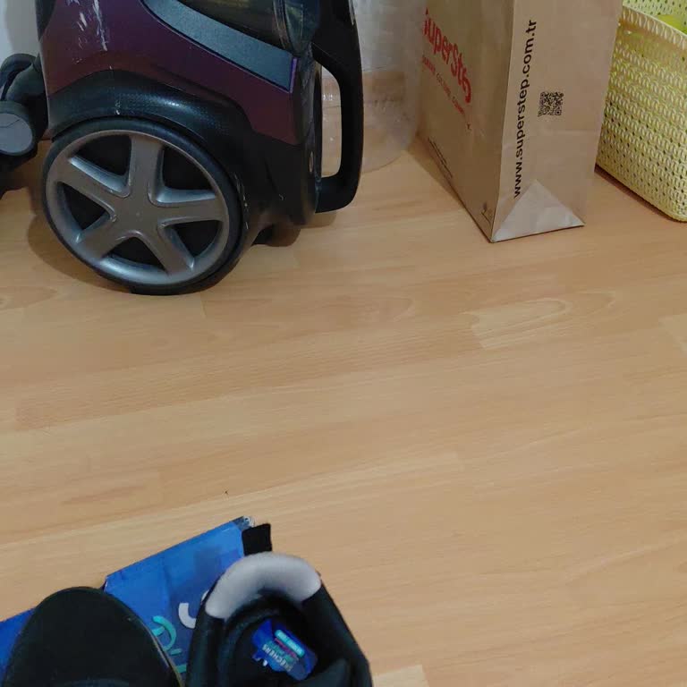 3 Ayda Deforme Olan Ayakkabıya Ret Cevabı: Mağduriyetimin Giderilmesini İstiyorum