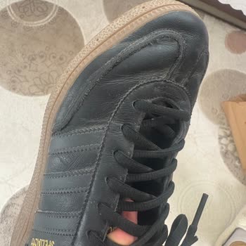 Aldığım Adidas Ayakkabı Kısa Sürede Deforme Oldu, Mağaza İlgisiz Kaldı