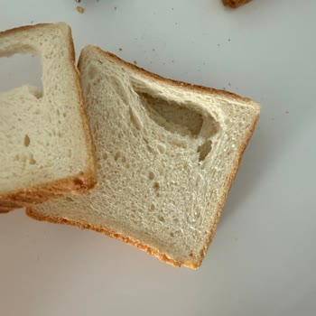 Uno Ekmek Tost Ekmeğinde Dev Delikler: Taze Üründe Kalite Kontrol Eksikliği!