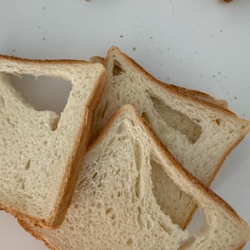 Uno Ekmek Tost Ekmeğinde Dev Delikler: Taze Üründe Kalite Kontrol Eksikliği!