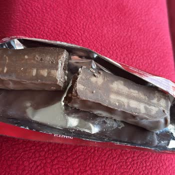 Son Kullanma Tarihi Geçmemiş Çikolatada Bozukluk Ve Kötü Koku