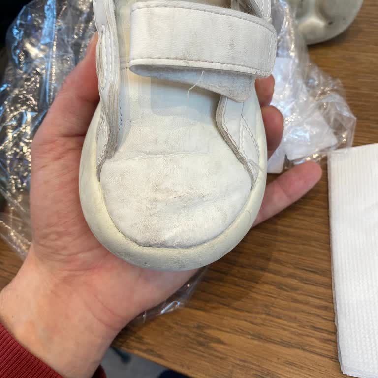 Adidas Deri Ayakkabıda Kısa Sürede Çatlama Ve Değişim Talebinin Reddedilmesi!