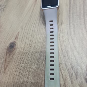 Huawei Band 9 Kordonunda Anlamsız Renk Değişimi