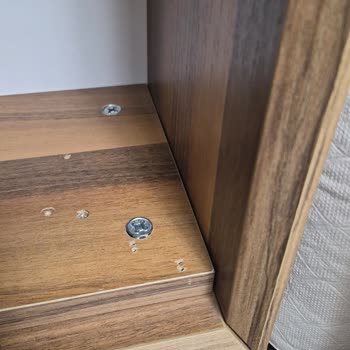 Satın Alınan Mobilyalarda Teşhir Ürünü Ve Kötü Montaj Mağduriyeti