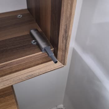 Satın Alınan Mobilyalarda Teşhir Ürünü Ve Kötü Montaj Mağduriyeti