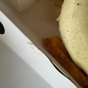 Siparişimde Hamurun İçinden Kıl Çıktı, Hijyen Konusunda Endişeliyim