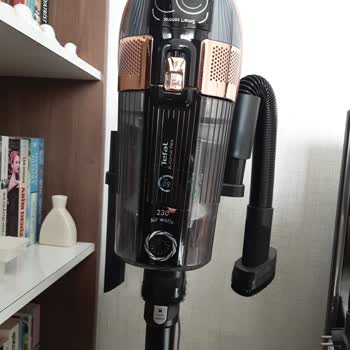 Garanti Kapsamında Süpürge Başlığı Kırıldı, Parça Temininde Belirsizlik