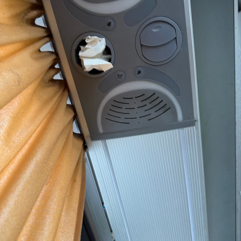 Havasak Otobüste Kırık Klima Deliği Nedeniyle Hasta Olma Riski Yaşadım