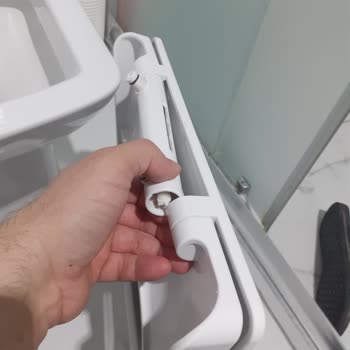 Klozet Kapağı Pimi İçin Yedek Parça Bulamıyorum Mağduriyet Yaşıyorum