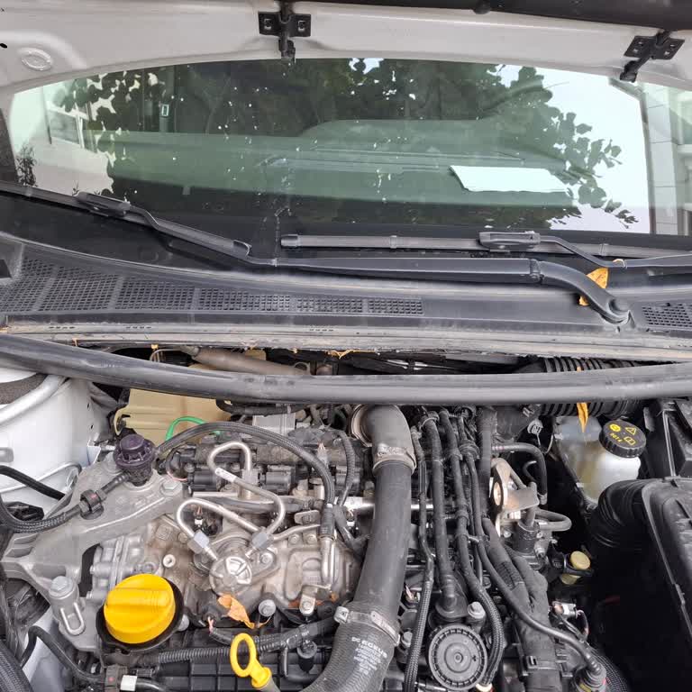 Yeni Araçta Plastik Bariyerin Yerinden Çıkması Şaşkınlık Yarattı