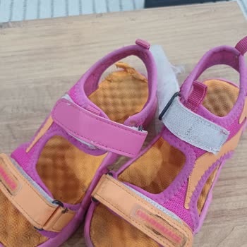 Lumberjack Kısa Sürede Parçalanan Çocuk Sandaleti İçin Kullanıcı Hatası Gerekçesiyle Ret!