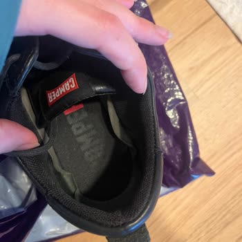 Az Kullanılmış Michelin Tabanlı Camper Ayakkabının Tabanı Kısa Sürede Yırtıldı