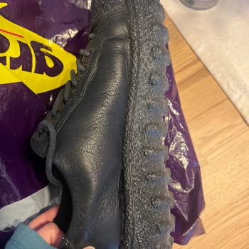 Az Kullanılmış Michelin Tabanlı Camper Ayakkabının Tabanı Kısa Sürede Yırtıldı