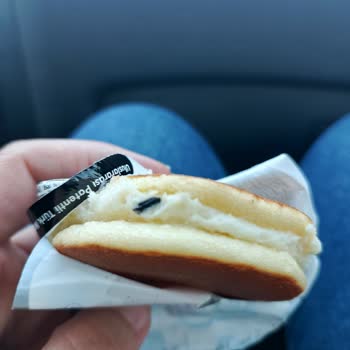 Eti Süt Burger'den Çıkan Yabancı Madde Şoku