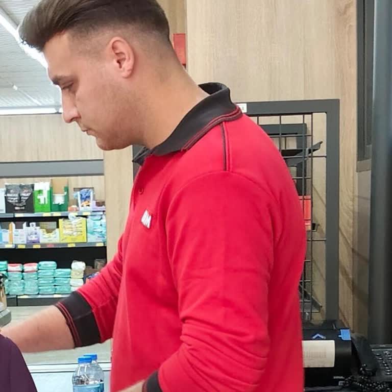 BİM Mağazasında Çalışan Tarafından Yaşanan Saygısız Ve Rencide Edici Davranış