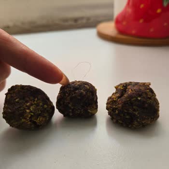 Aldığım Atıştırmalıkta Kıl Çıkması Ve Hijyen Endişesi