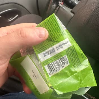 Aldığım Çikolatanın Tadı Bozuk Ve Kötü Kokuyordu