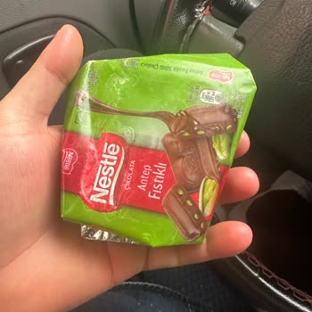 Aldığım Çikolatanın Tadı Bozuk Ve Kötü Kokuyordu