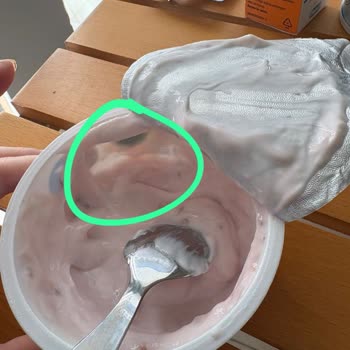 Son Kullanma Tarihi Geçmemiş Üründe Küf Şoku Ve Sağlık Endişesi