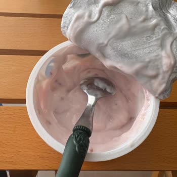 Son Kullanma Tarihi Geçmemiş Üründe Küf Şoku Ve Sağlık Endişesi