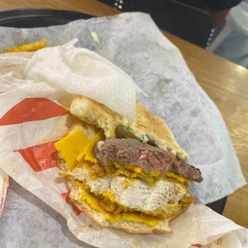 Levent Özdilek Doyuyo Şubesinde Soğuk Ve Standartlara Uygun Olmayan Ürünler Nedeniyle Hayal Kırıklığı